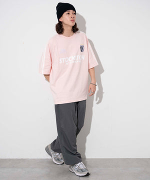 ピンク モデル：174cm L着用