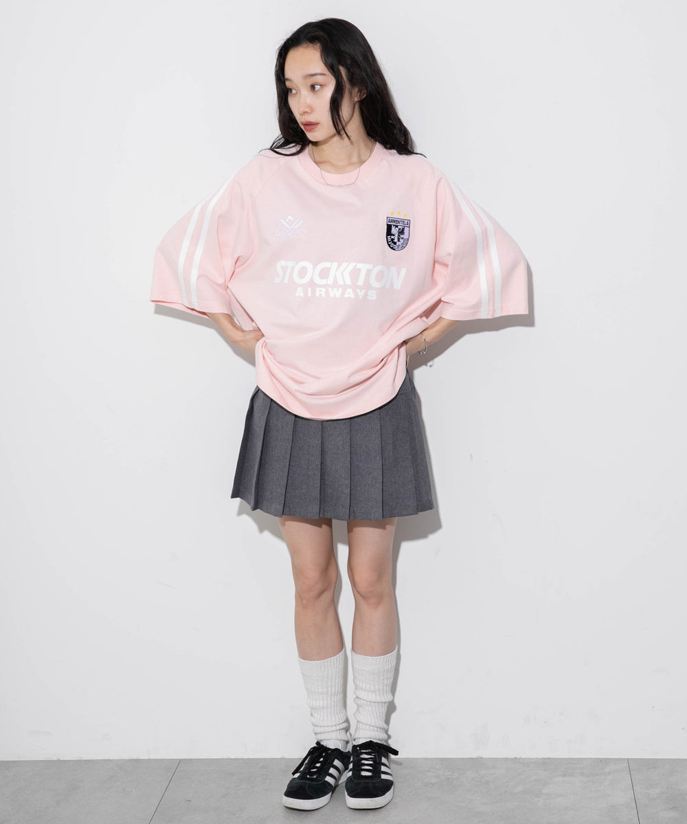 ピンク モデル：161cm L着用