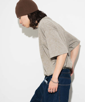 ベージュ　モデル:174cm L着用