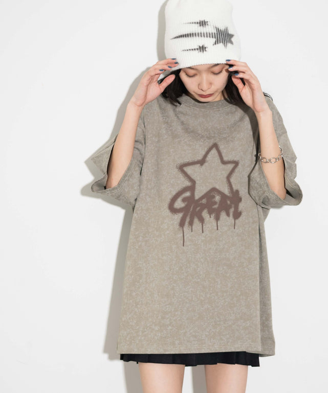 ベージュ　モデル:161cm L着用