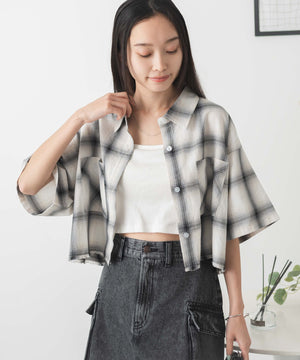 ホワイト系チェック1 モデル:161cm F着用