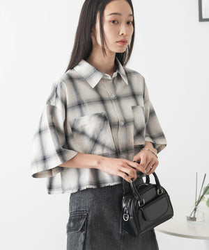 ホワイト系チェック1 モデル:161cm F着用