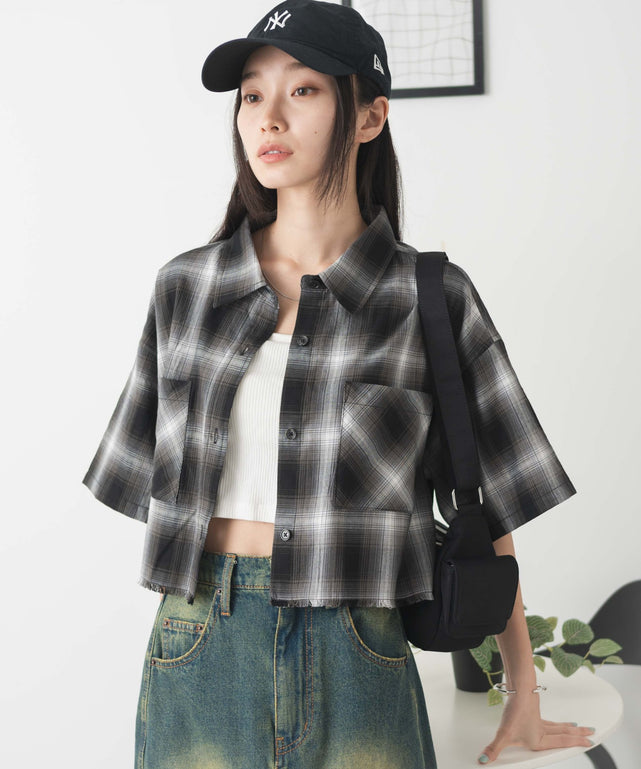 ブラック系チェック1 モデル:161cm F着用