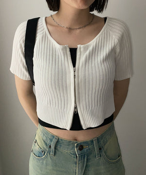 オフホワイト　モデル:155cm F着用