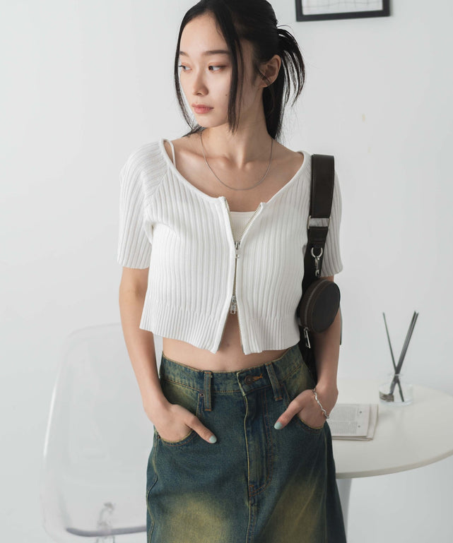 オフホワイト　モデル;161cm F着用