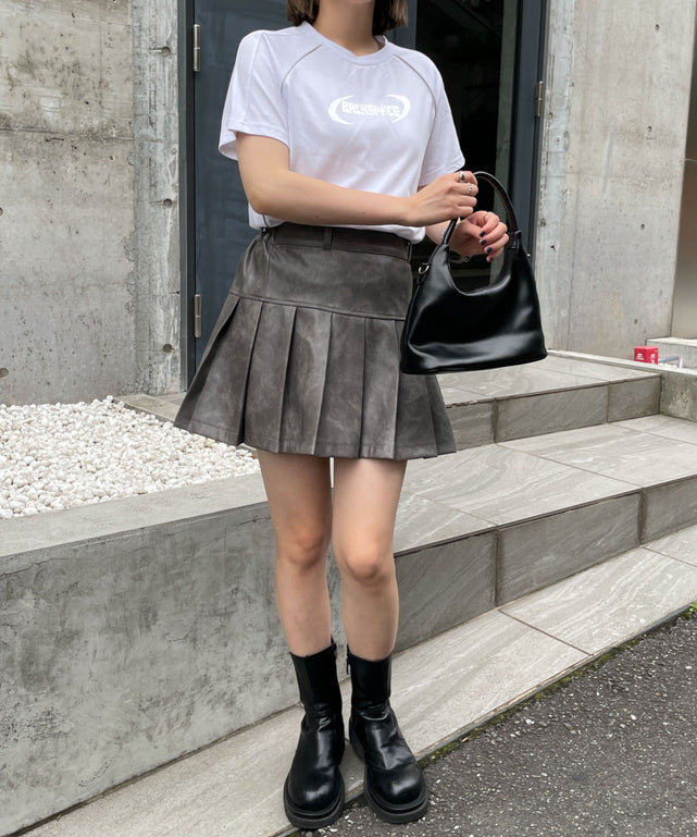 ホワイト 　モデル:155cm F着用