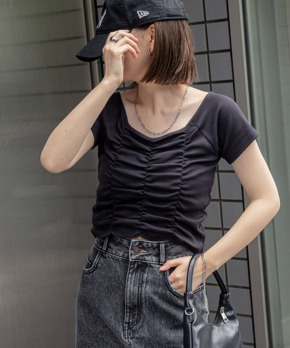 ブラック　モデル:155cm F着用