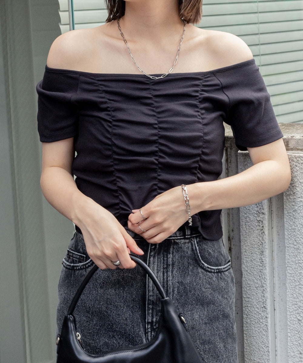 ブラック　モデル:155cm F着用