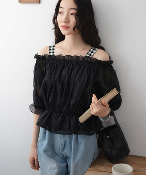 ブラック 　モデル:163cm F着用