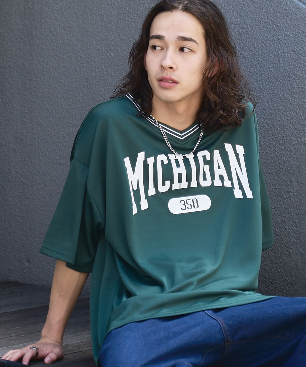 Dグリーン モデル：174㎝ L着用