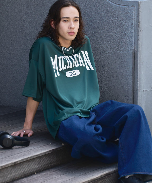 Dグリーン モデル：174㎝ L着用