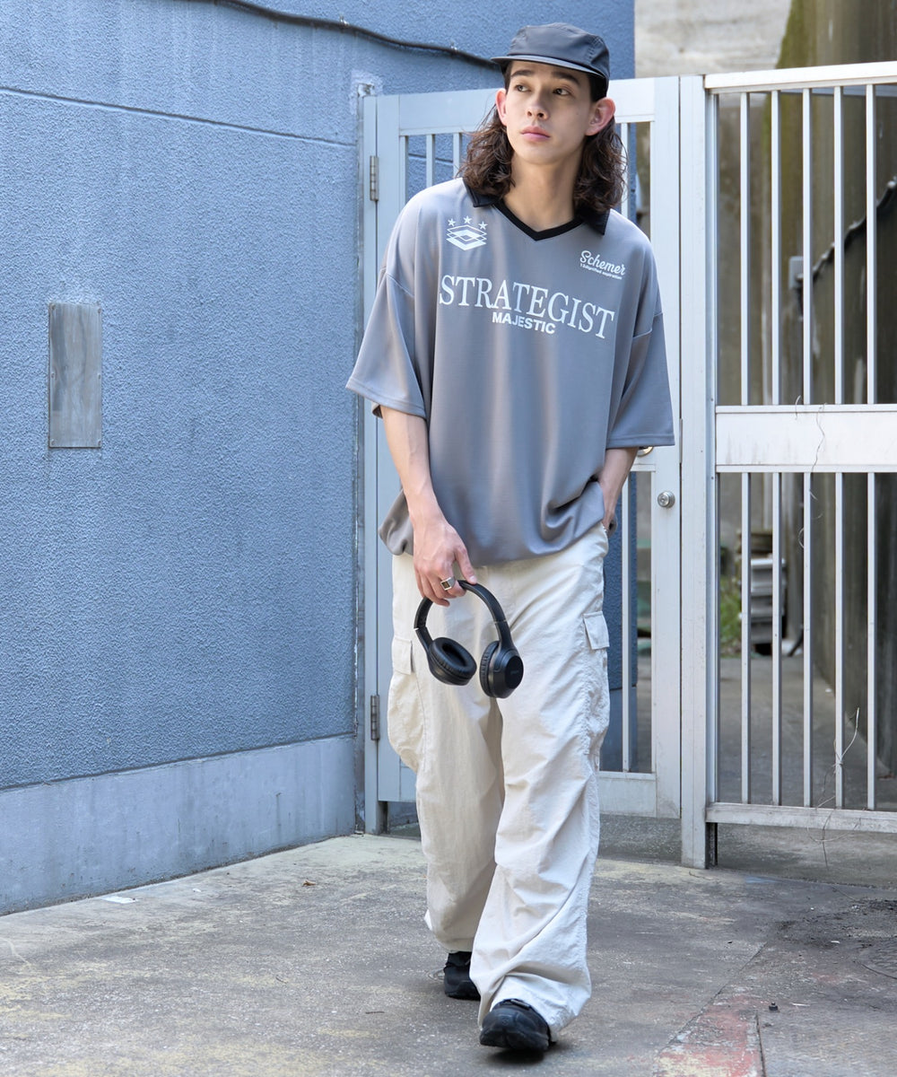 グレー モデル：174㎝ L着用