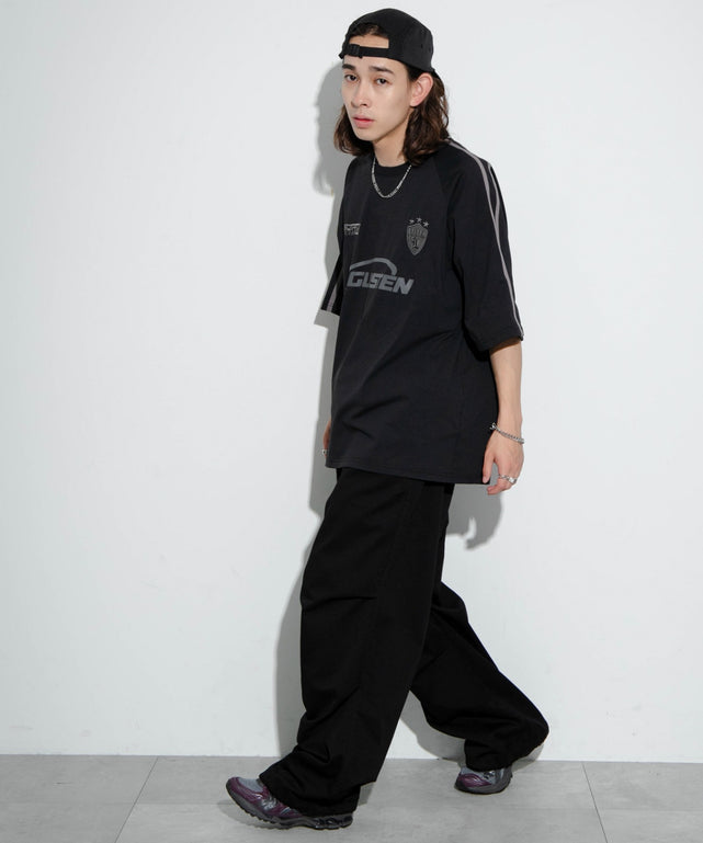 ブラック モデル：174㎝ L着用