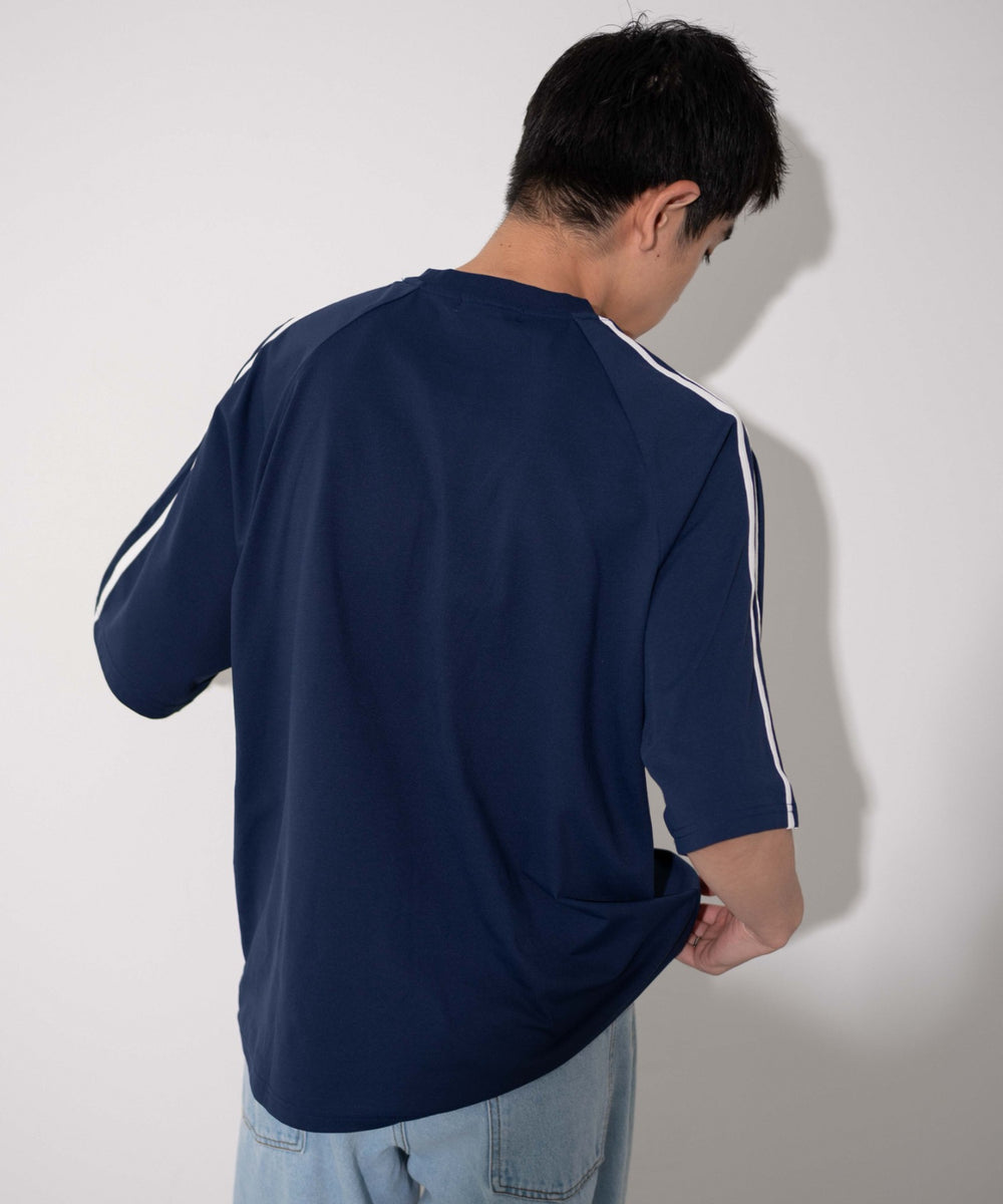 ネイビー モデル：180cm L着用