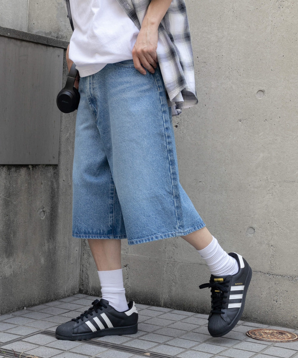 デニム淡色 モデル：175cm L着用