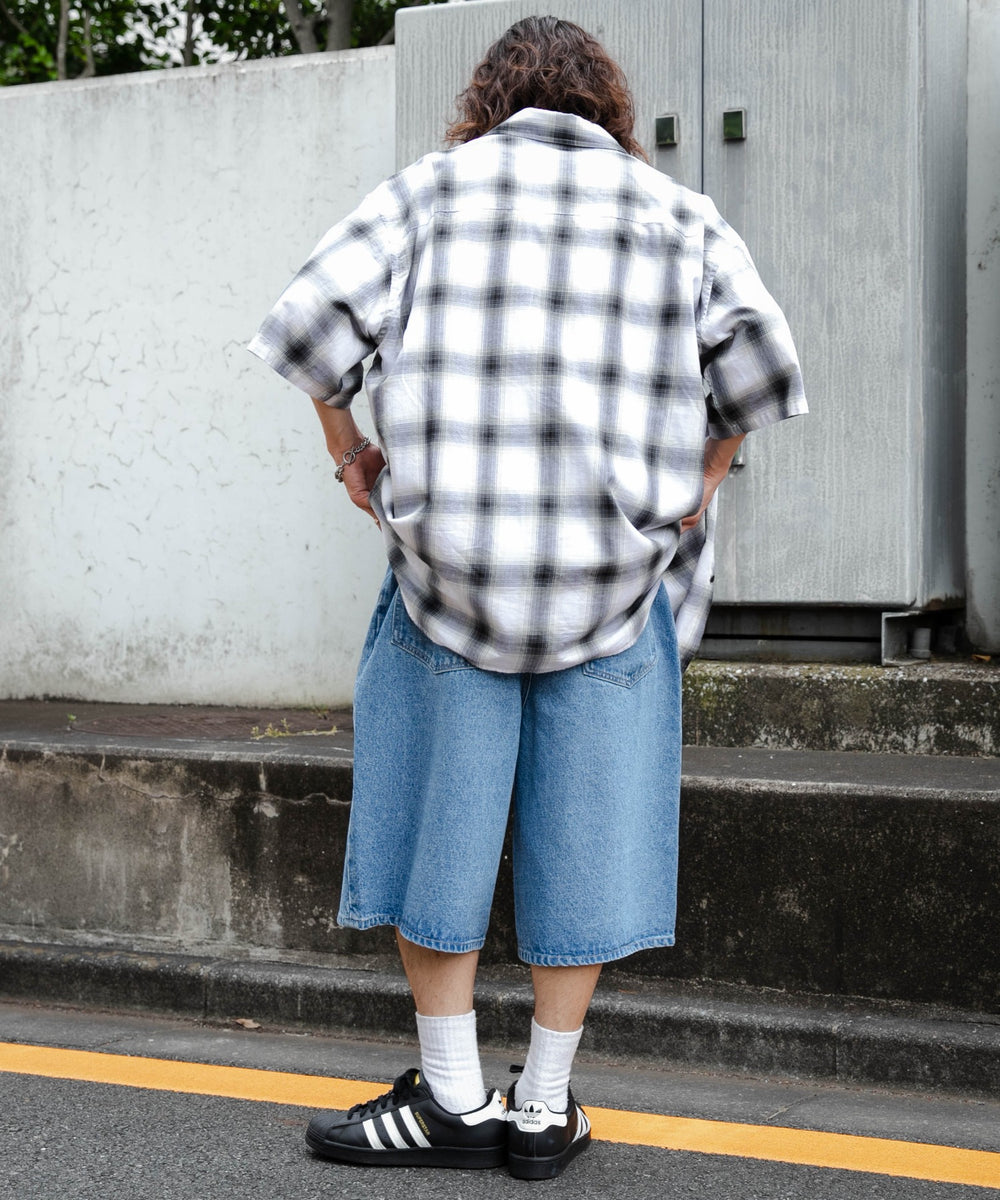 デニム淡色 モデル：174cm L着用