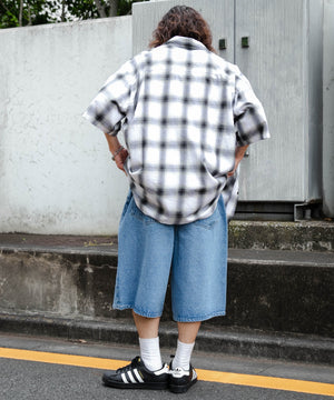 デニム淡色 モデル：174cm L着用