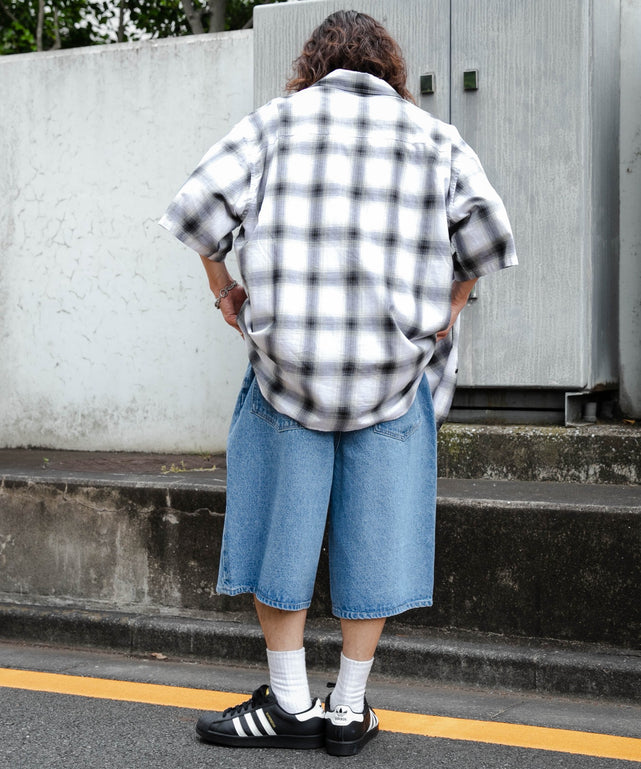 デニム淡色 モデル：174cm L着用