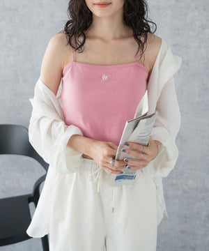 ピンク　モデル:161cm M着用