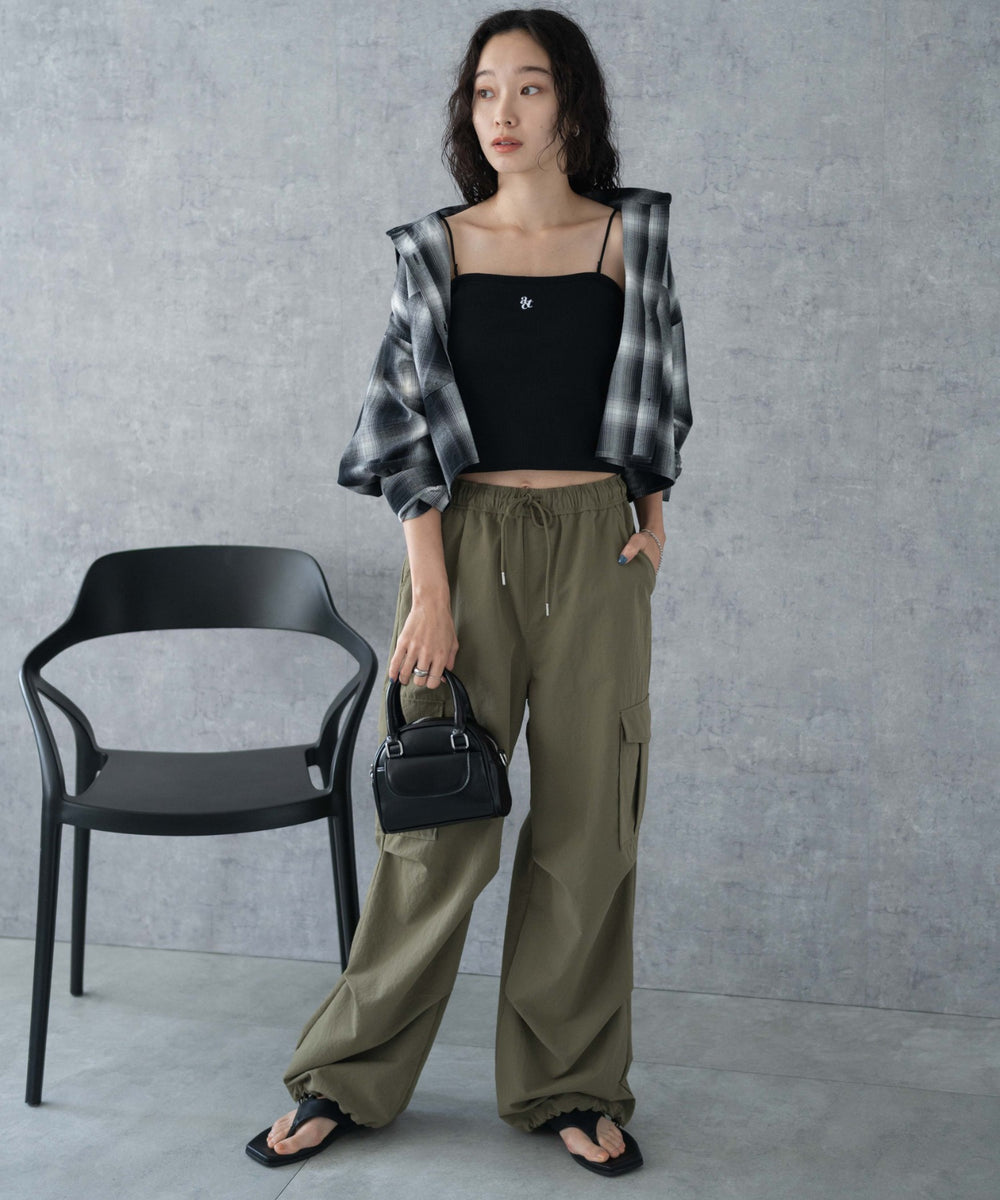 ブラック　モデル:161cm M着用