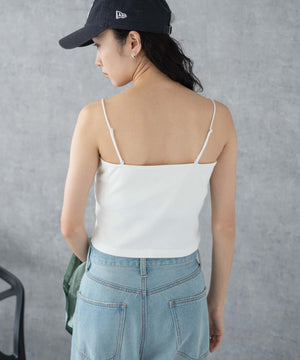 オフホワイト　モデル:161cm M着用