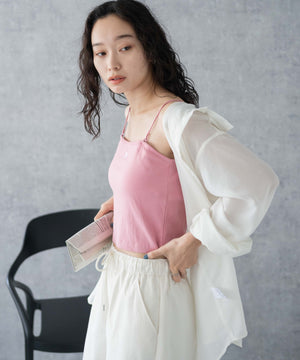 ピンク　モデル:161cm M着用