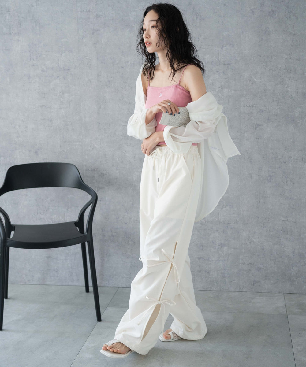 ピンク　モデル:161cm M着用