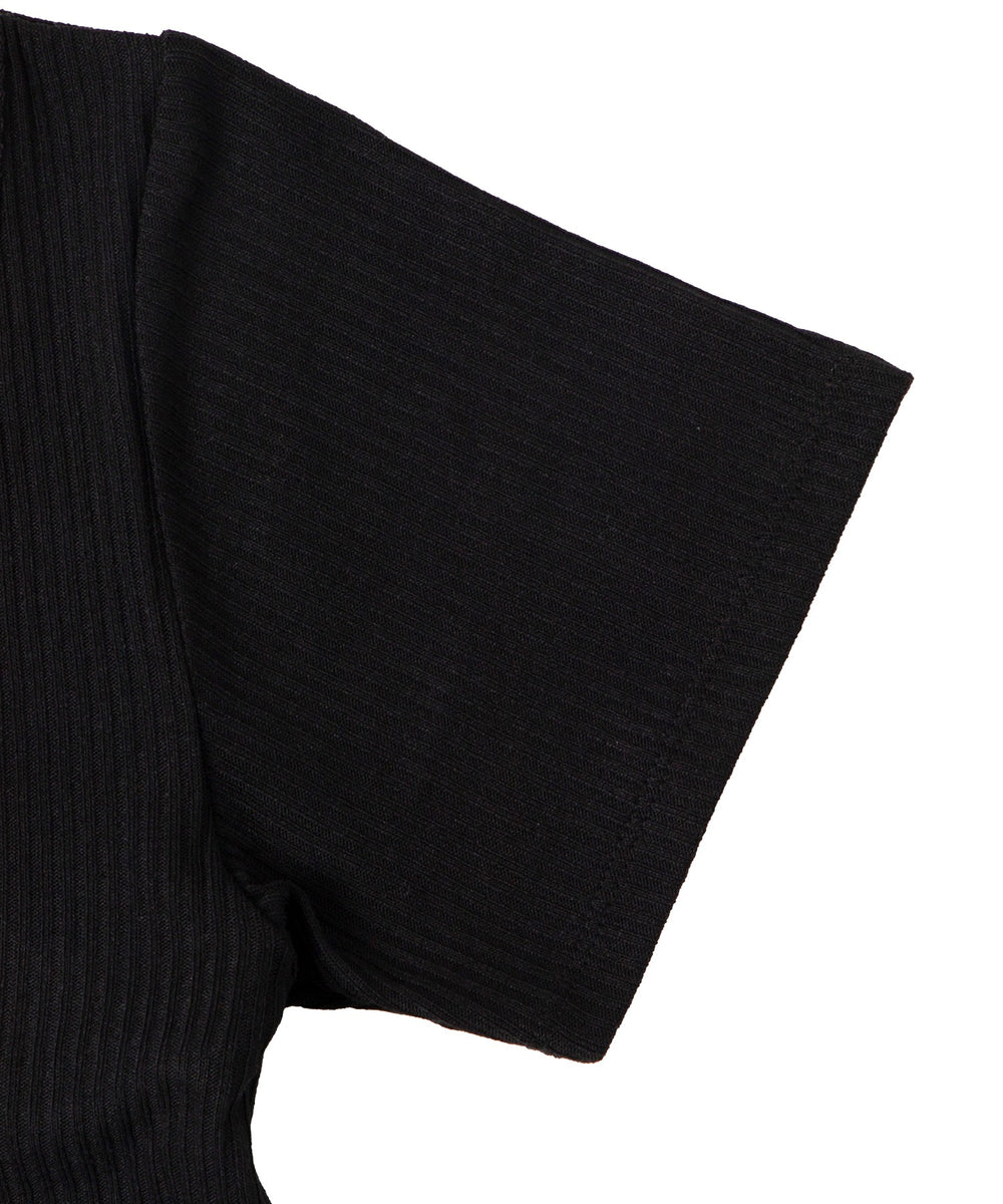 レイヤードレースアップトップス