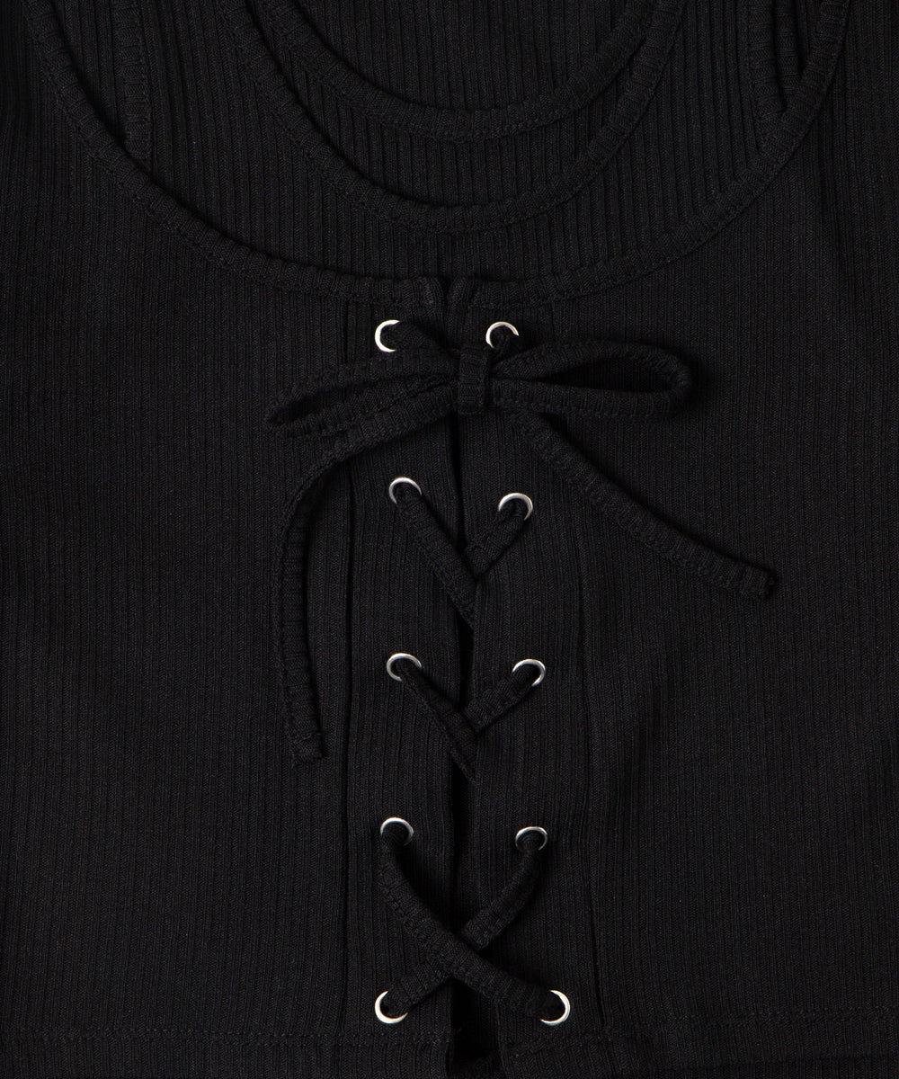 レイヤードレースアップトップス