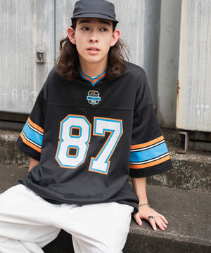 ブラック モデル：174cm L着用