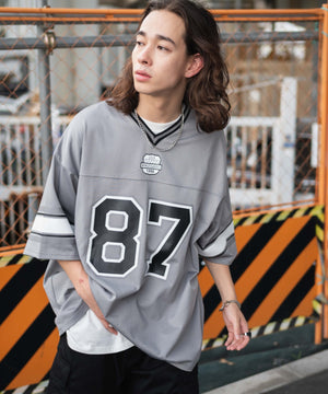 グレー モデル：174cm L着用