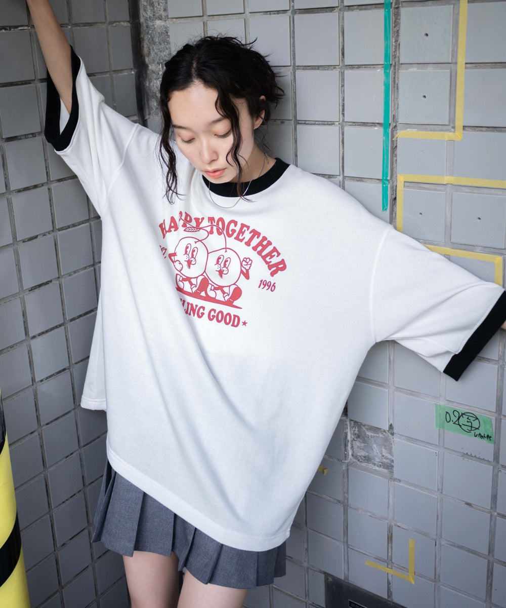 ホワイト モデル：161cm L着用