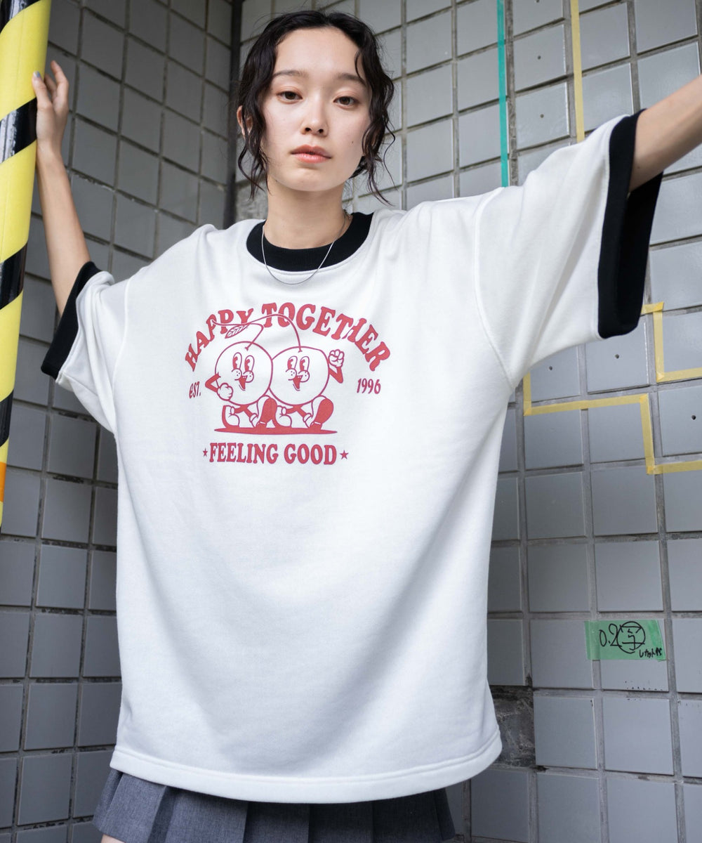 ホワイト モデル：161cm L着用