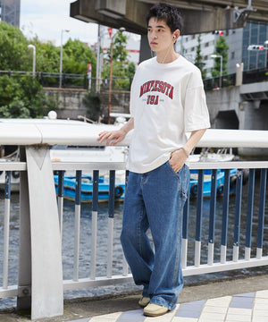 ホワイト モデル：180cm L着用