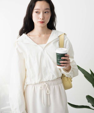 オフホワイト　モデル:161cm F着用