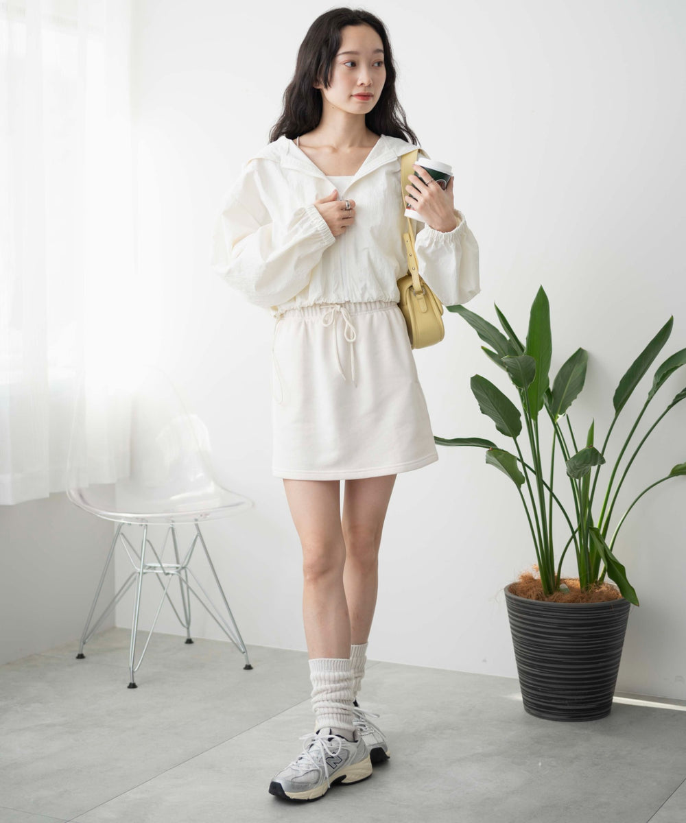 オフホワイト　モデル:161cm F着用