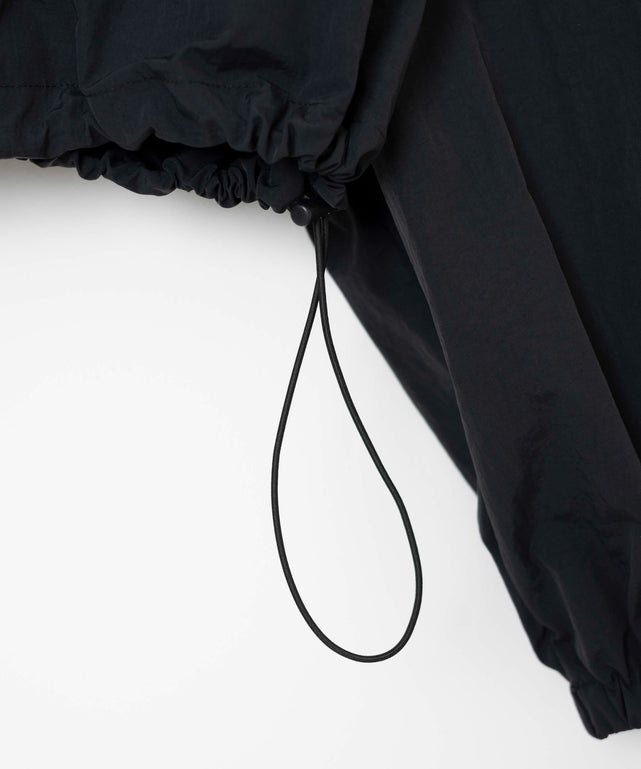 ショートナイロンブルゾン