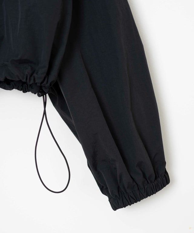 ショートナイロンブルゾン