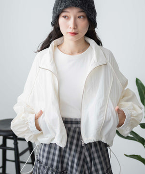 ホワイト　モデル:161cm F着用