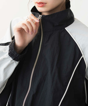 ブラック　モデル:161cm F着用