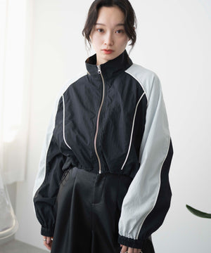 ブラック　モデル:161cm F着用