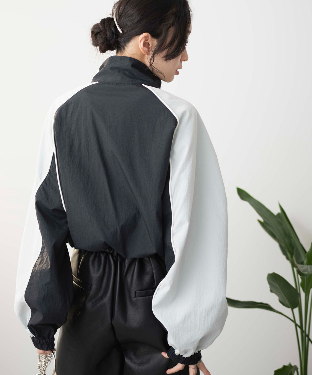 ブラック　モデル:161cm F着用