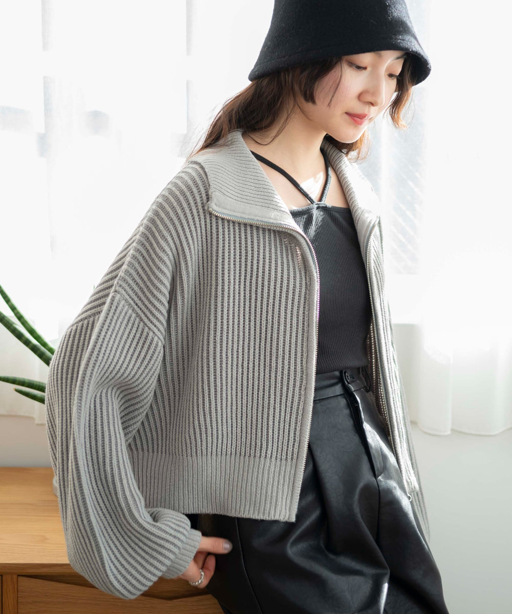 グレー　モデル:163cm F着用