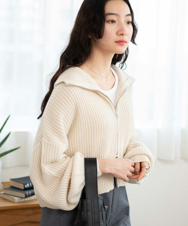 ホワイトアイボリー　モデル:163cm F着用