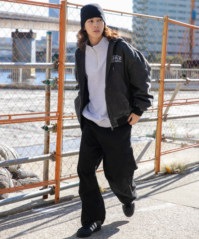 ブラックその他 モデル：174cm L着用