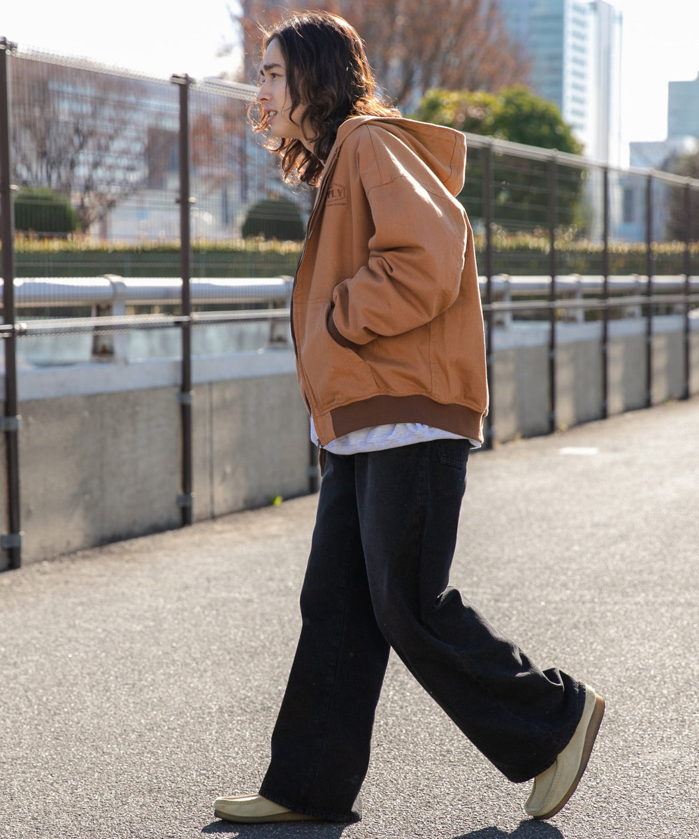 ブラウン モデル：174cm L着用