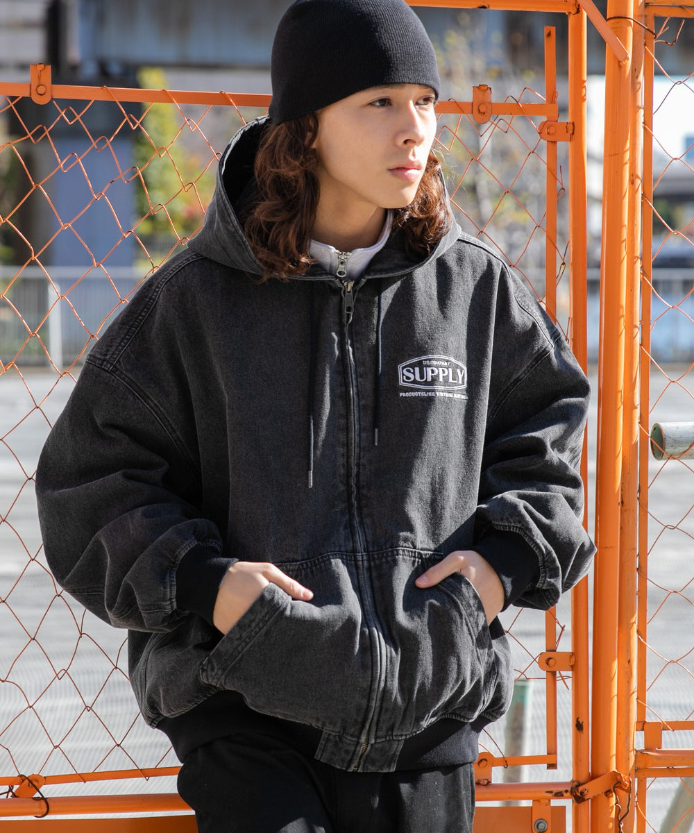 ブラックその他 モデル：174cm L着用