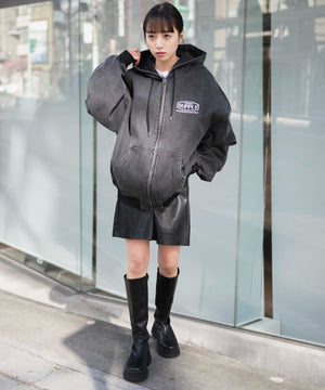 ブラックその他 モデル：160cm L着用