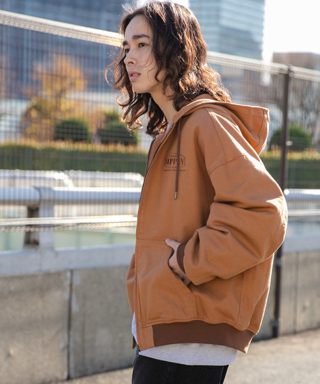 ブラウン モデル：174cm L着用