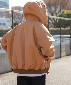 ブラウン モデル：174cm L着用